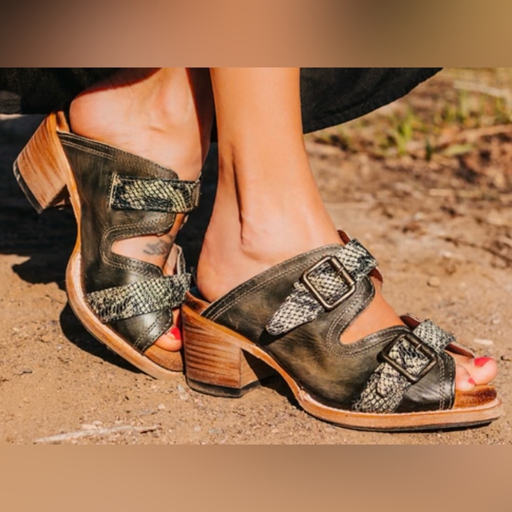 Freebird Caprice Sandals, Olive. Size 10